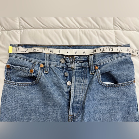 Levi's 501 Women’s Straight Blue Jeans - Picture 8 of 9